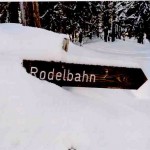 Schild Rodelbahn fotografiert von Magnus Rodelsport